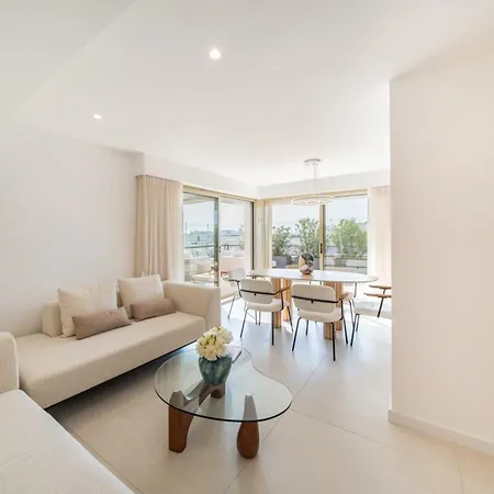 Sublime 3 Bedroom With Roof Terrace Cannes